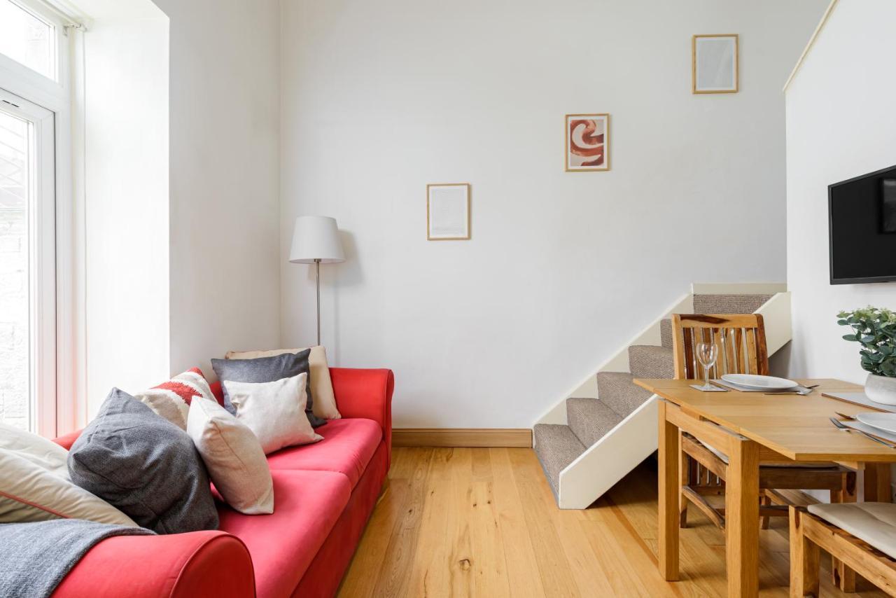 The Old Town Cockburn Apartment Edinburgh Bagian luar foto